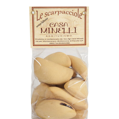 Scarpacciole biscotti senza lattosio farciti di confettura di prugne